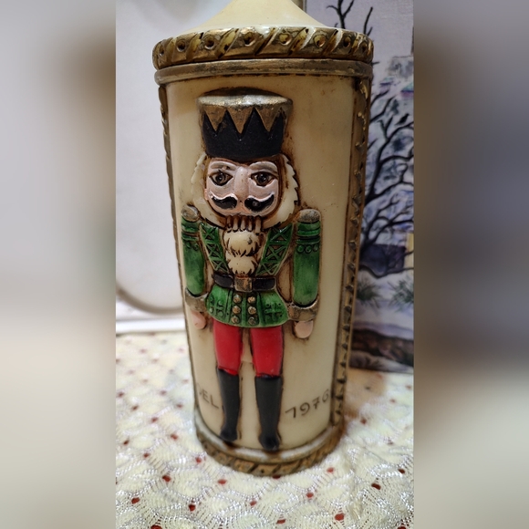 Emperor Art Creations nutcracker candle - Picture 2 of 11